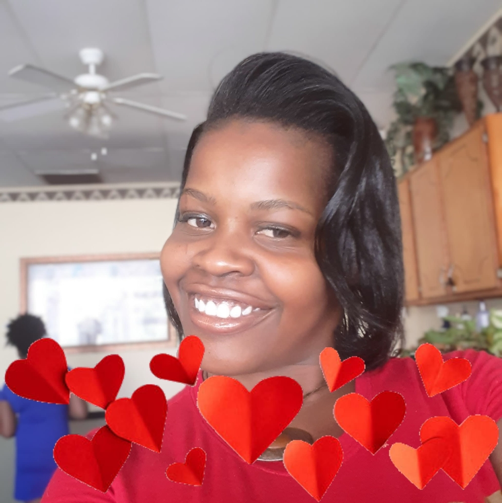 Meet your Posher, Nakeya